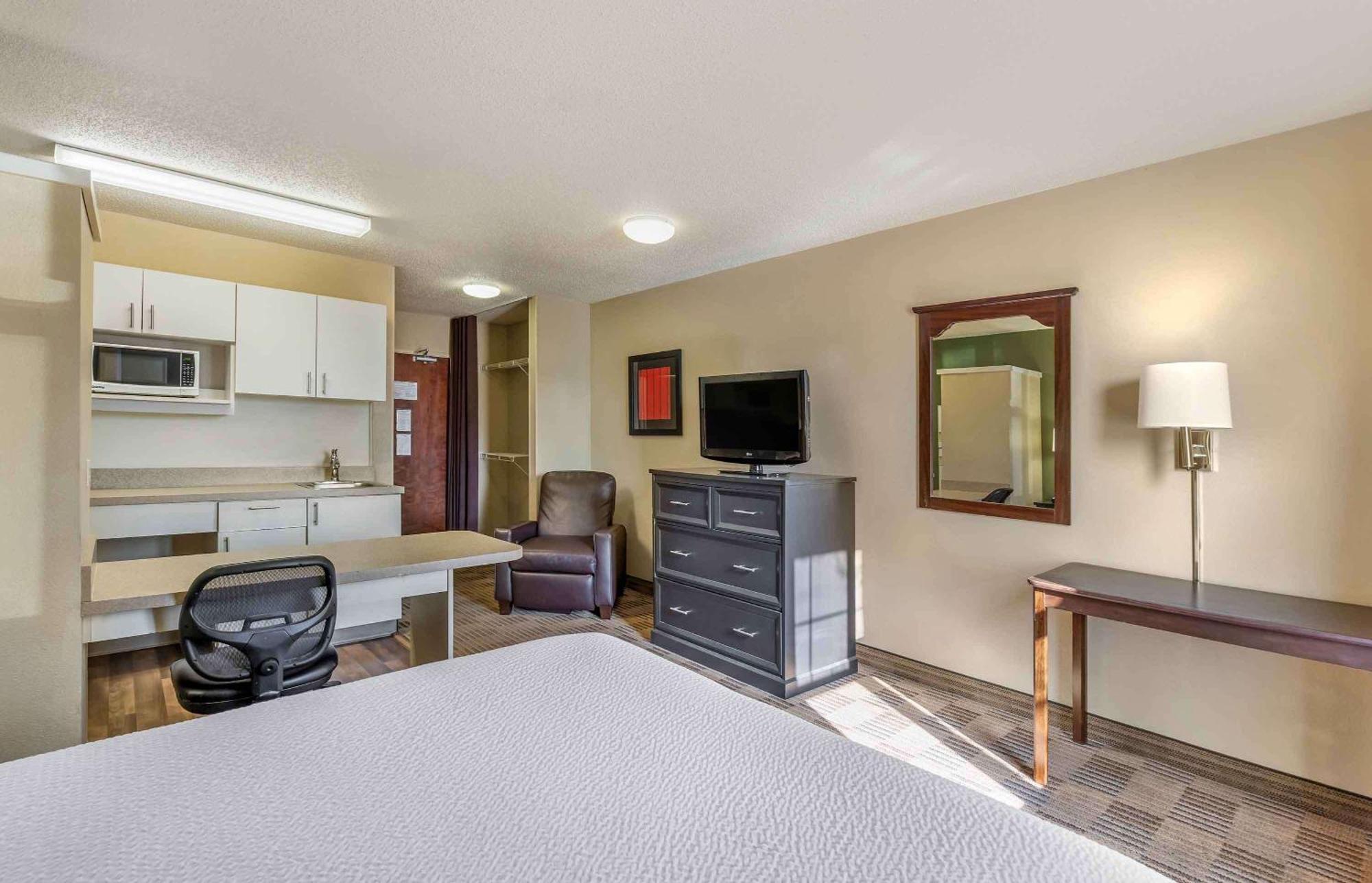 Extended Stay America Select Suites - Chicago - Даунерс-Гроув Екстер'єр фото